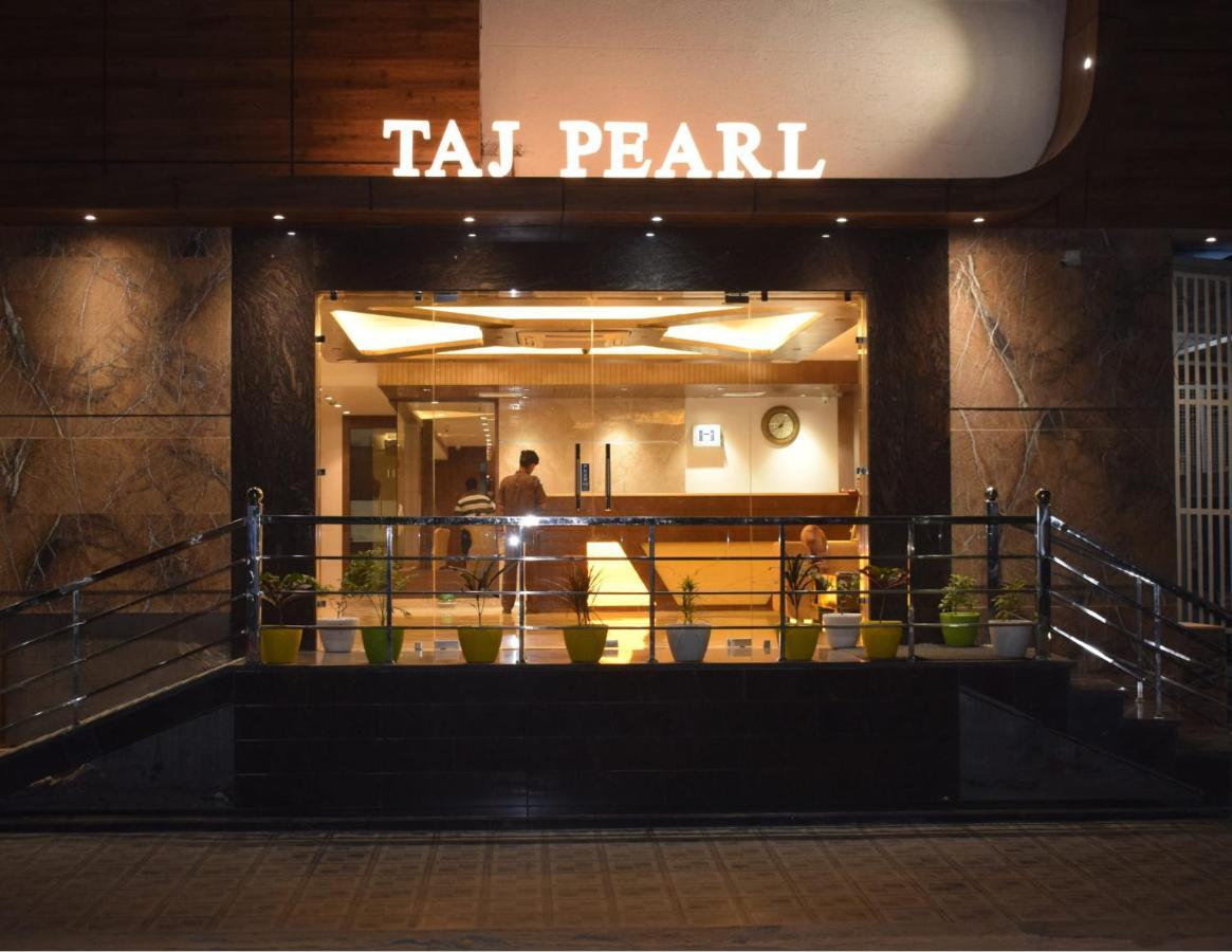 The Taj Pearl Hotel Агра Экстерьер фото