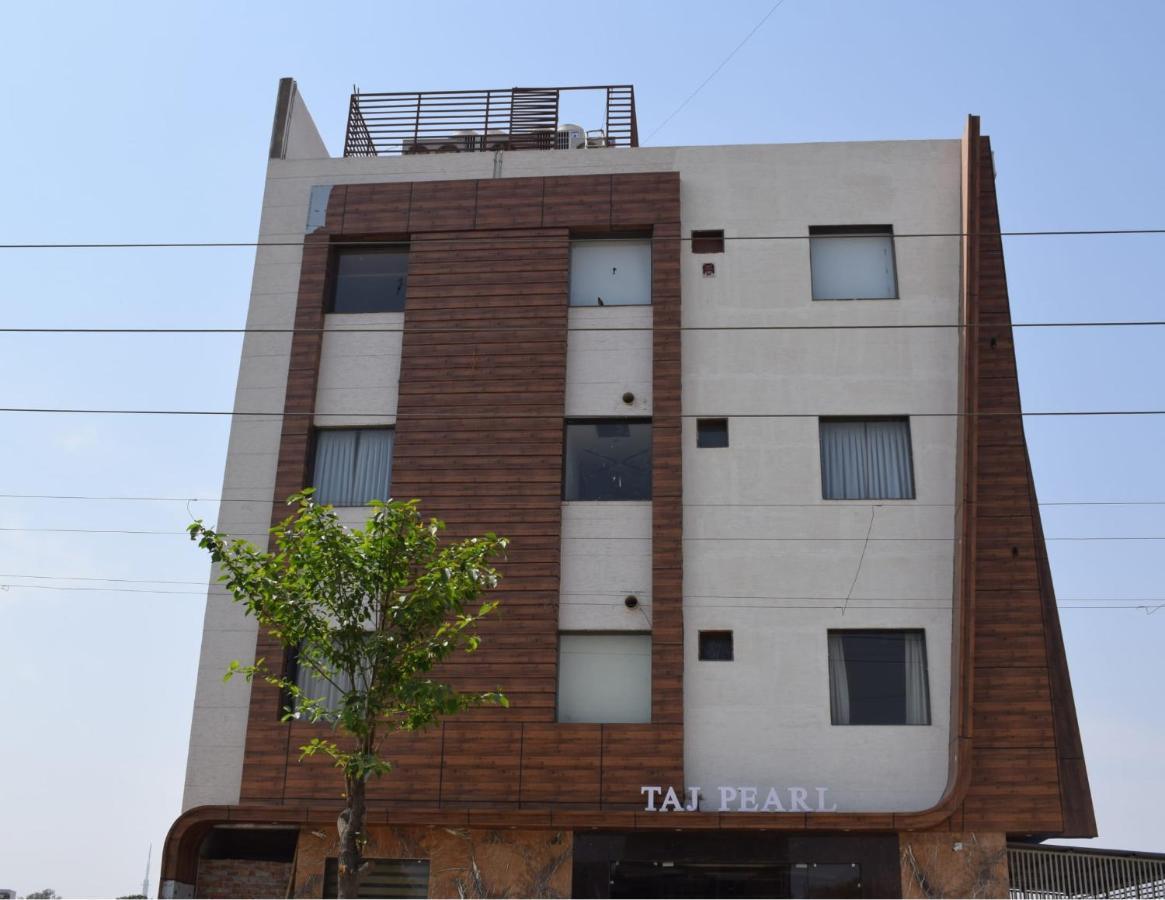 The Taj Pearl Hotel Агра Экстерьер фото